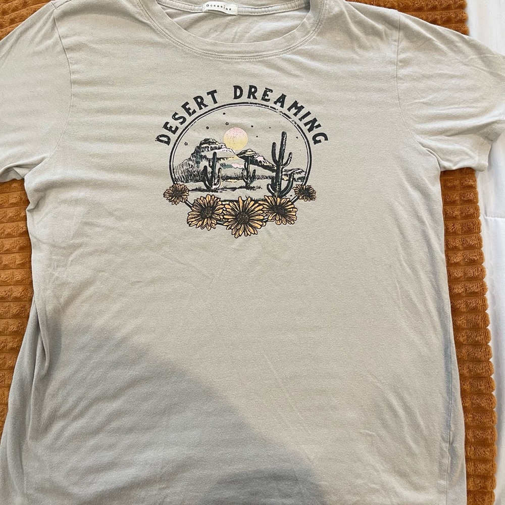 T-shirt. Size medium